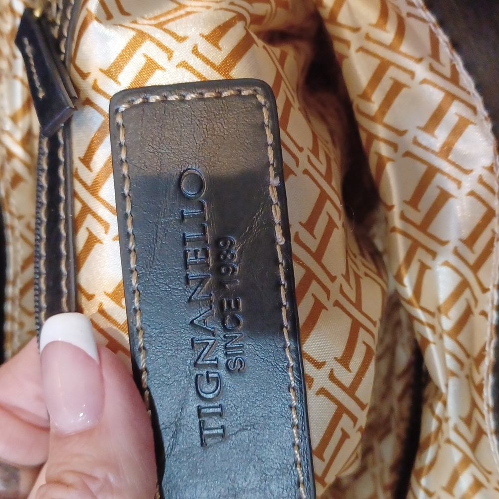 Stunning Tignanello Shoulder Bag - Picture 11 of 14